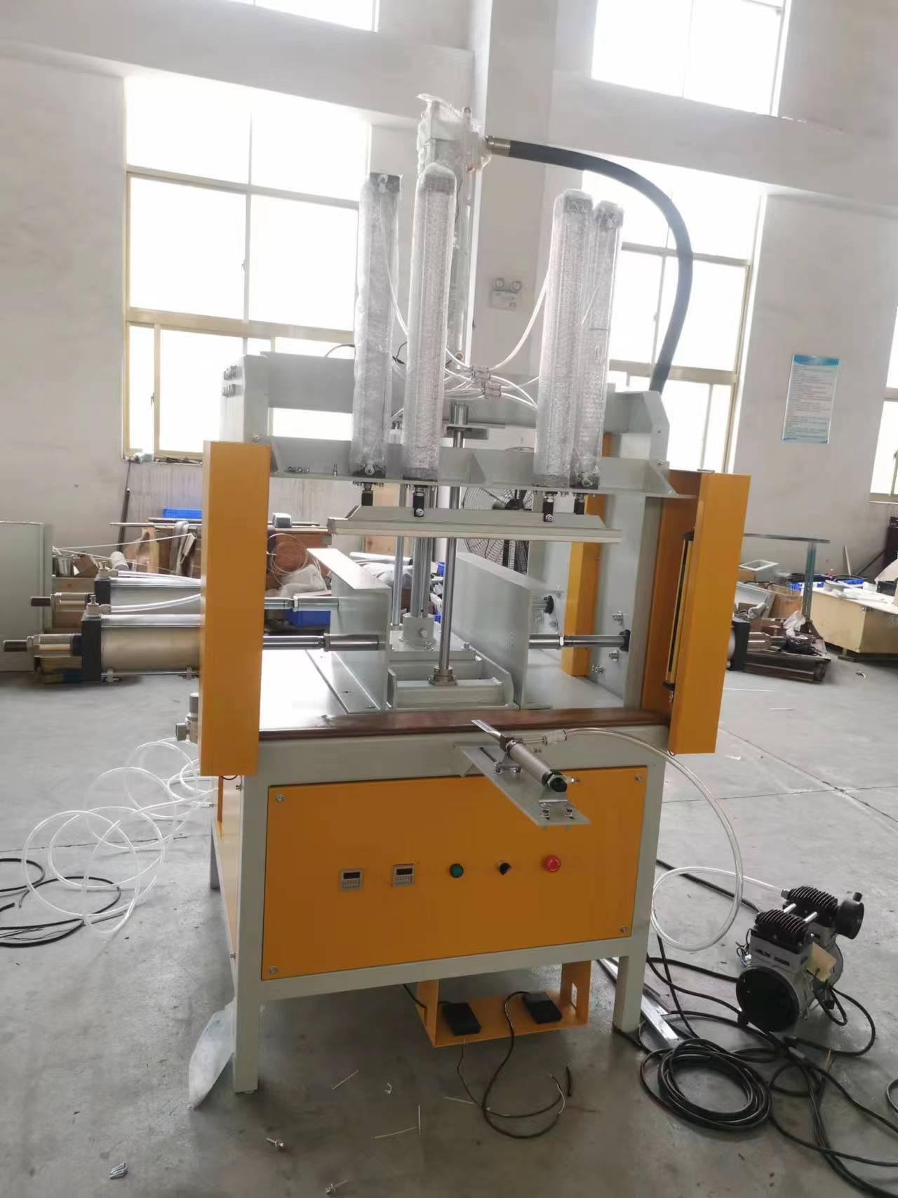 HJFK-5邊抽真空定型機(jī)